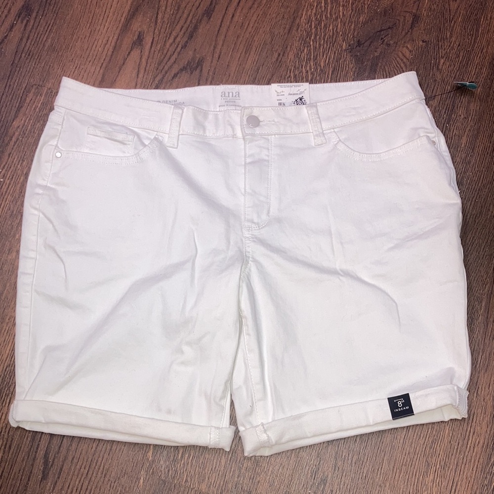 a.n.a. White Denim Burmuda Shorts. Size 18P